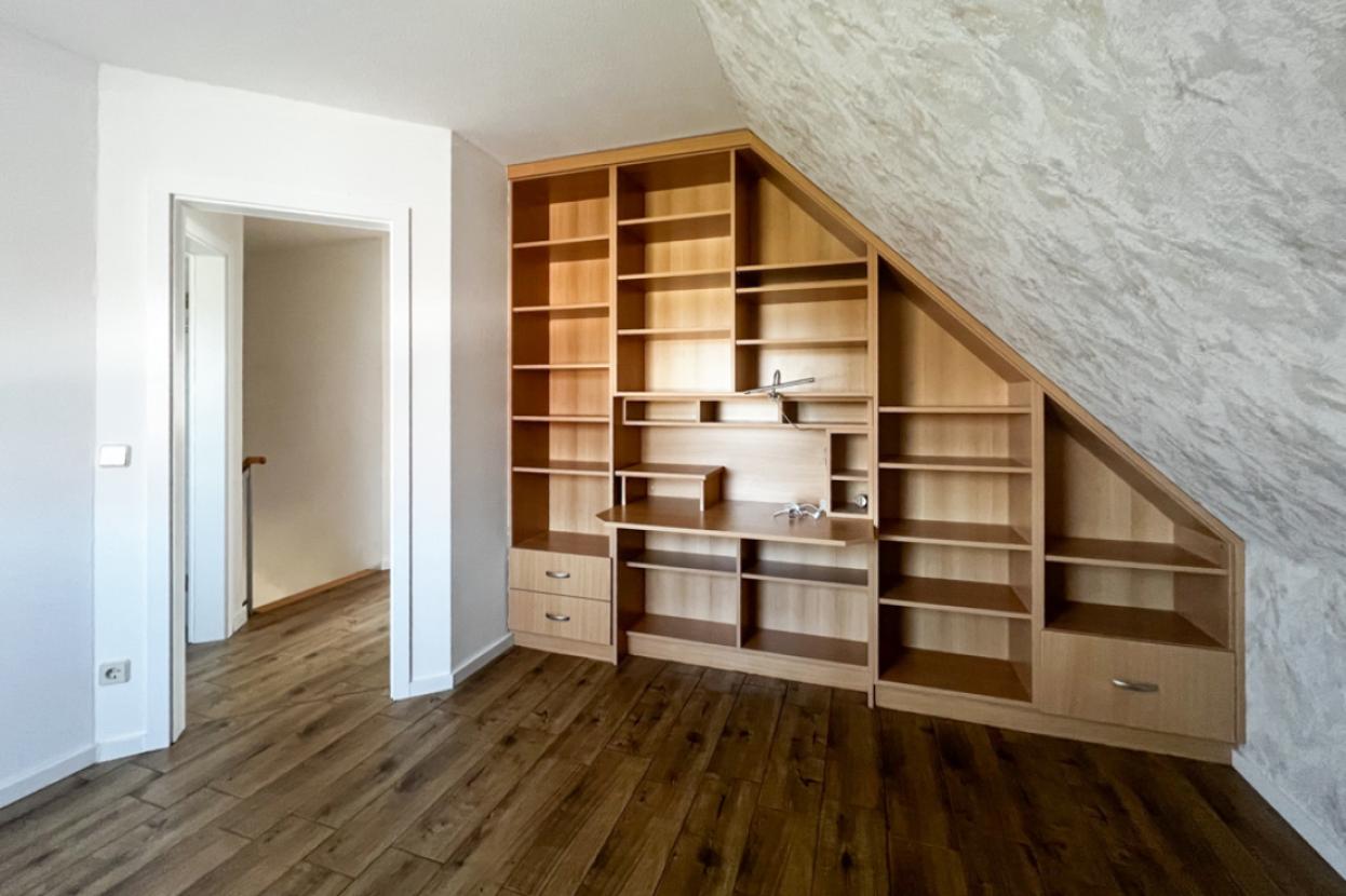 Einbauschrank