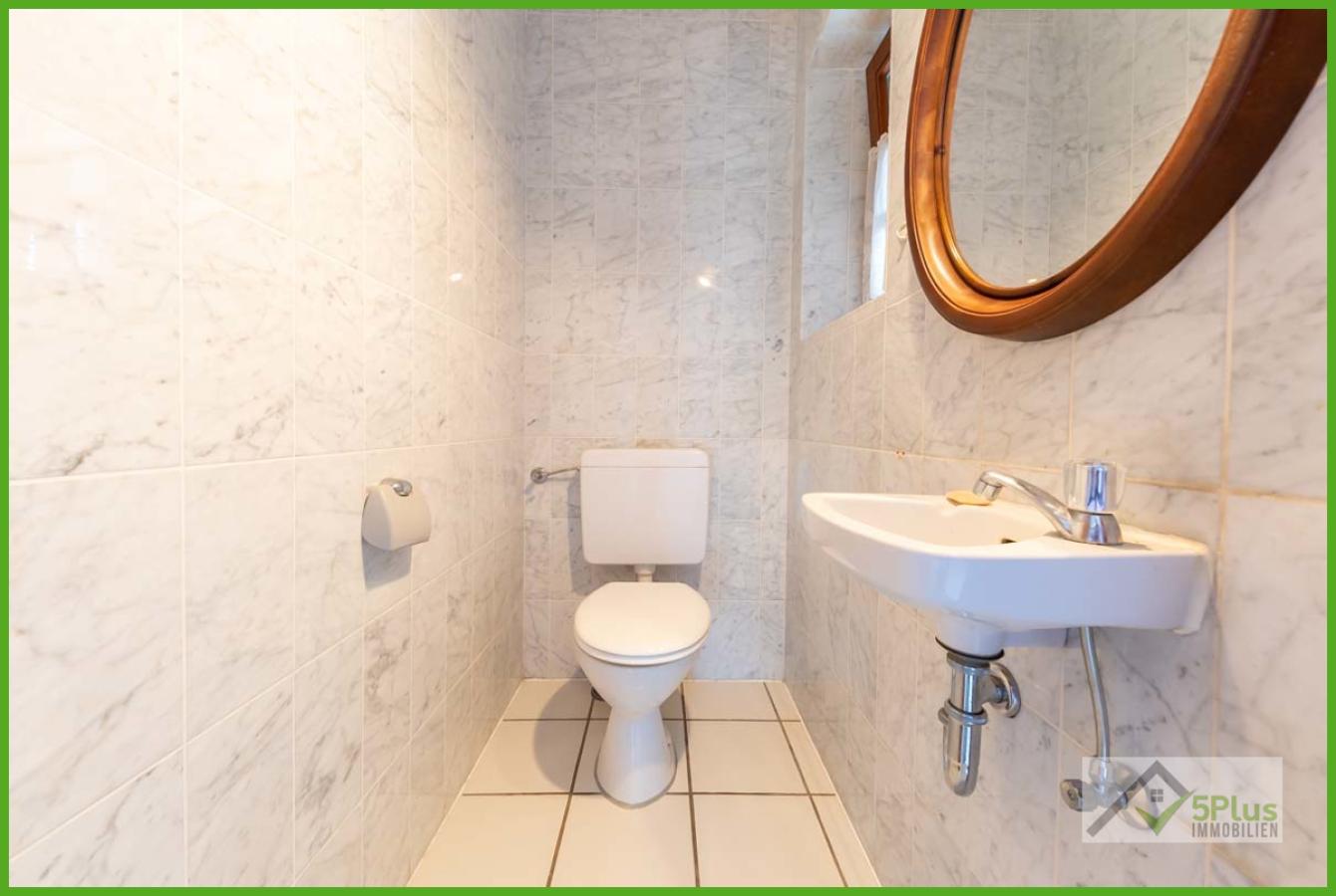 5Plus Immo Mietwohnung Eschweiler Bohler Heide Gäste-WC EG
