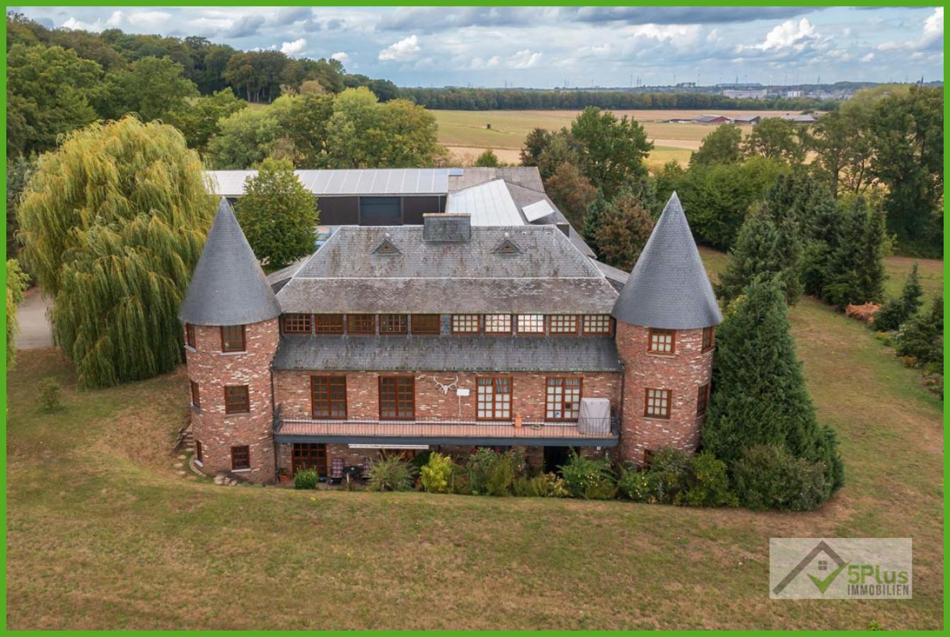 5Plus Immo Mietwohnung Eschweiler Bohler Heide hintere Hausansicht von oben