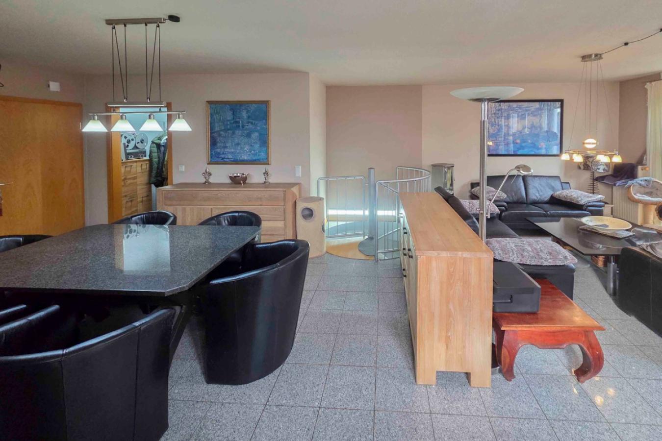 6. Wohn- und Esszimmer EG