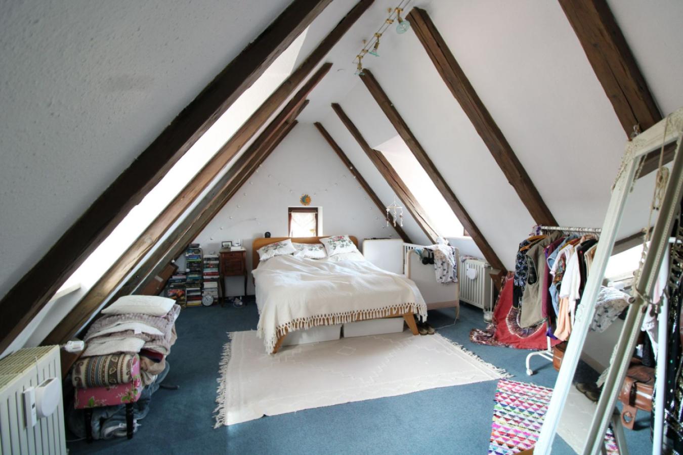 Schlafzimmer DG