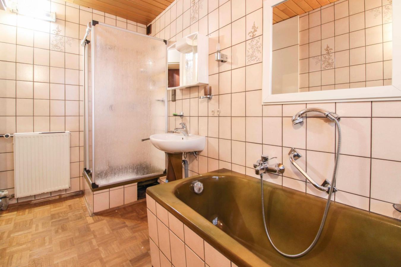 Badezimmer EG Haus 1