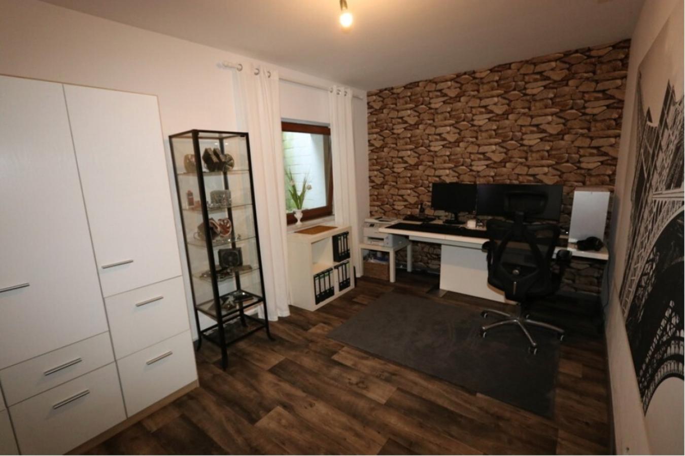 Arbeitszimmer - Kellergeschoss