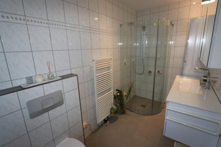 Bad mit Dusche - Souterrain