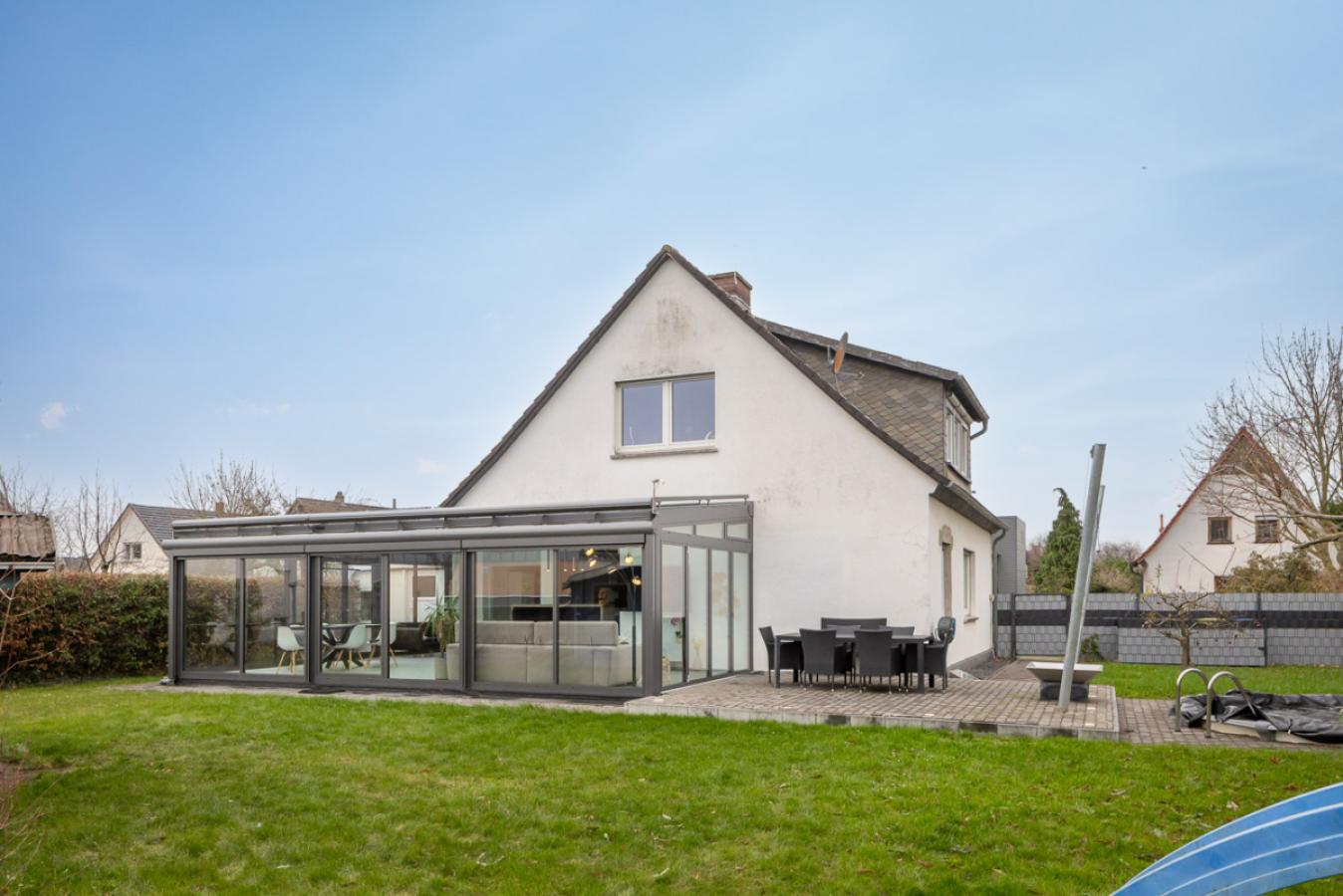 Der Blick aus dem Garten