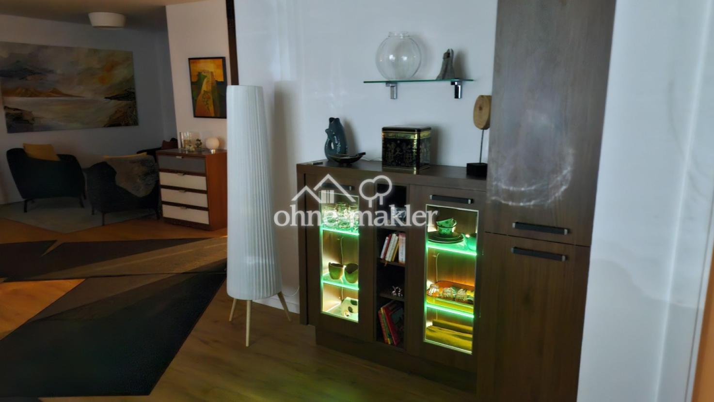 Apothekerschrank u. Anrichte