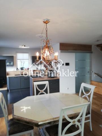 Esszimmer mit offener Küche