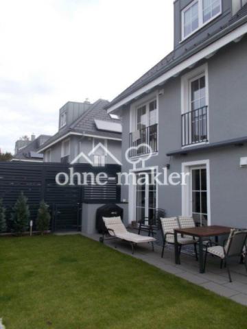 Doppelcarport Haus-Terrasse