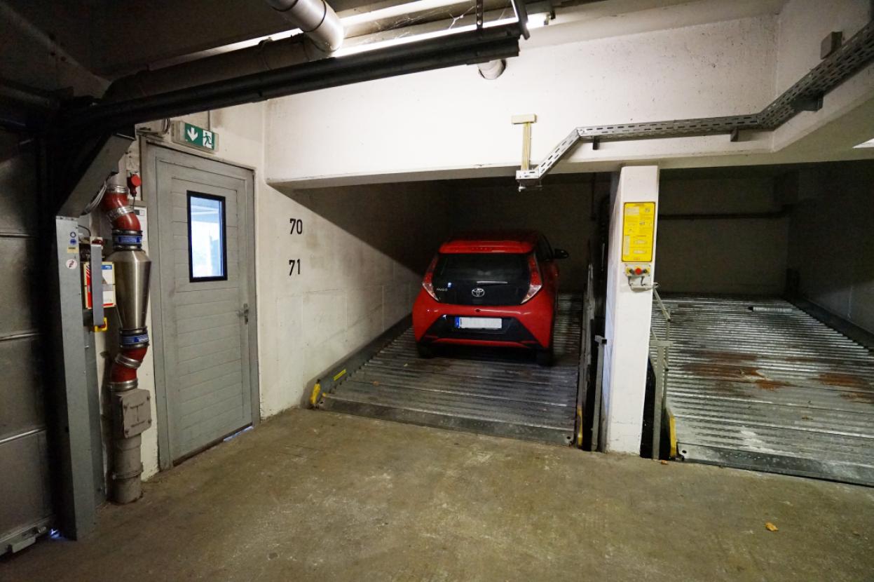 12_KFZ-Stellplatz direkt an der Ausfahrt