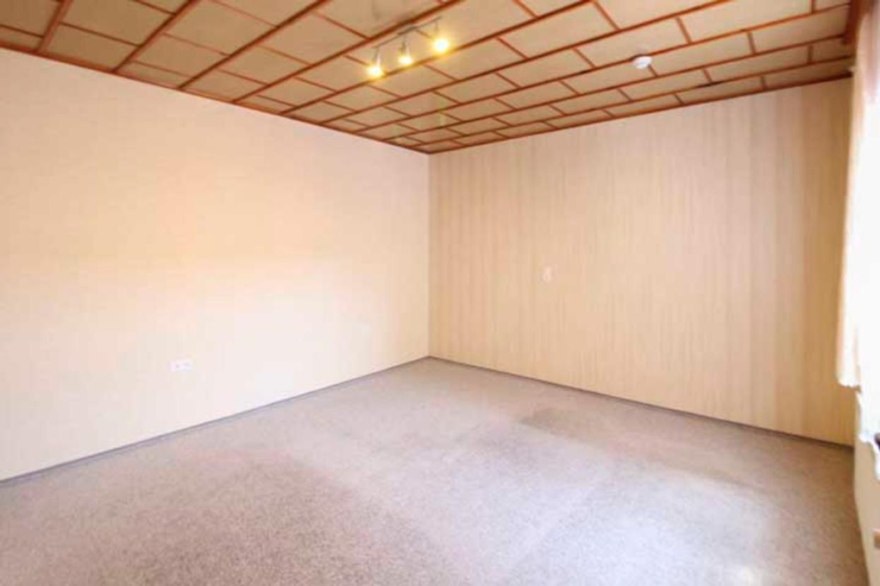 großes Schlafzimmer im EG im Haupthaus