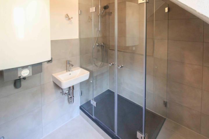 Tageslichtbad mit Dusche