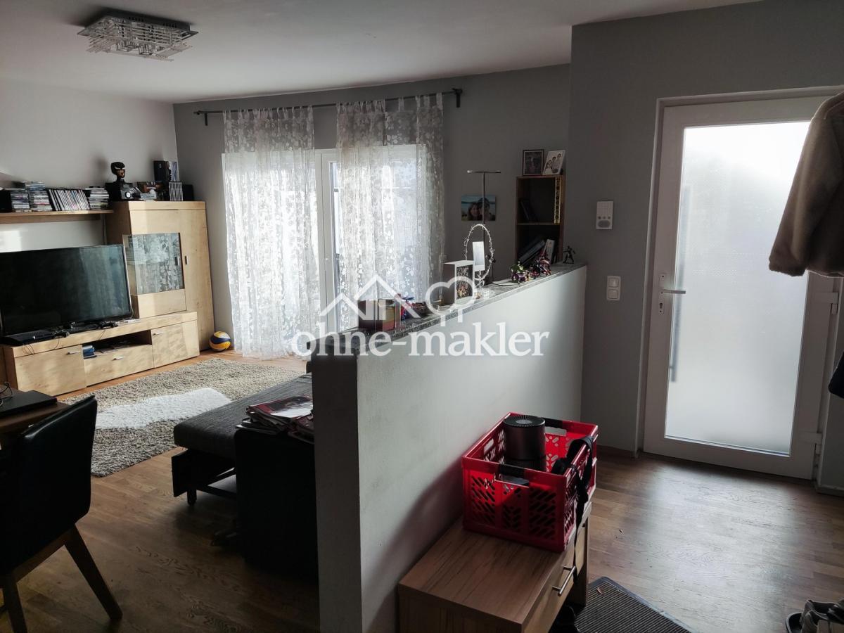 Flur Richtung Wohnzimmer