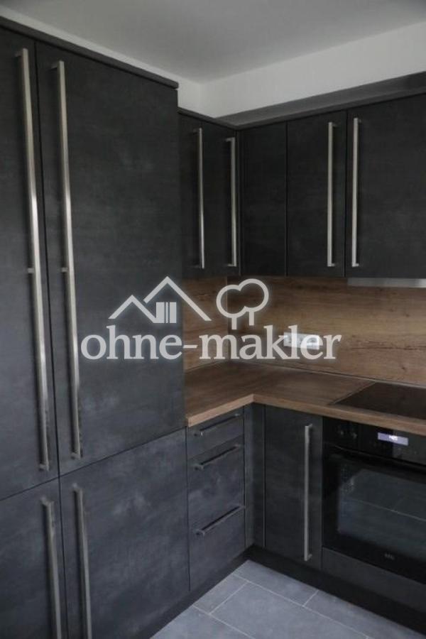 Hochwertige, neue Einbauküche