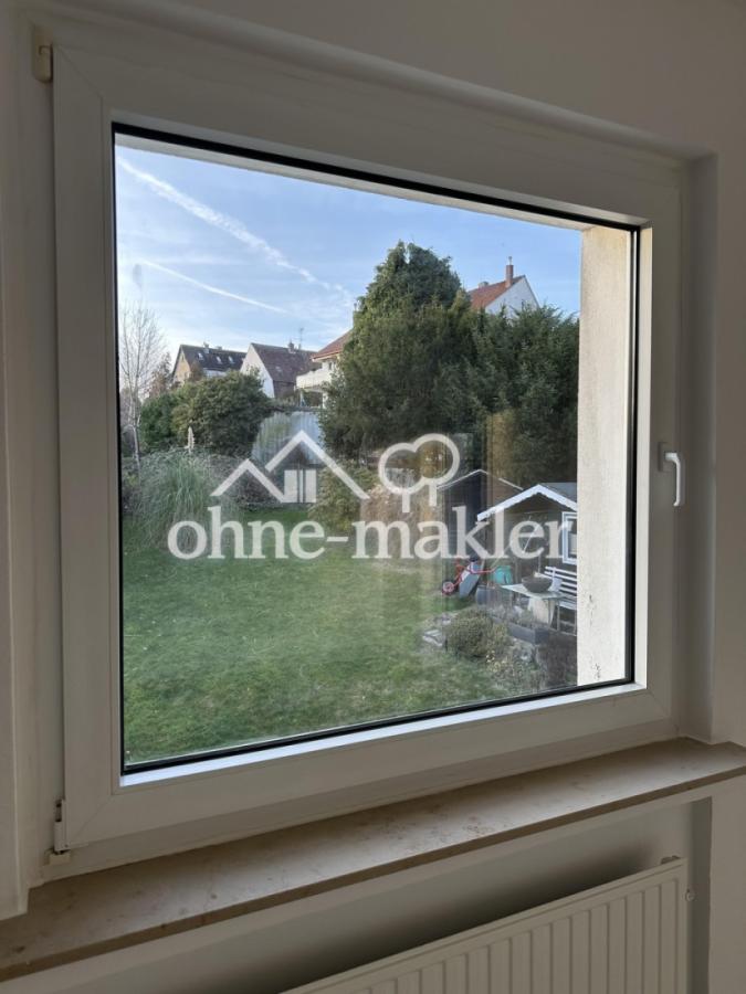 Schlafzimmer 2 mit Gartenblick