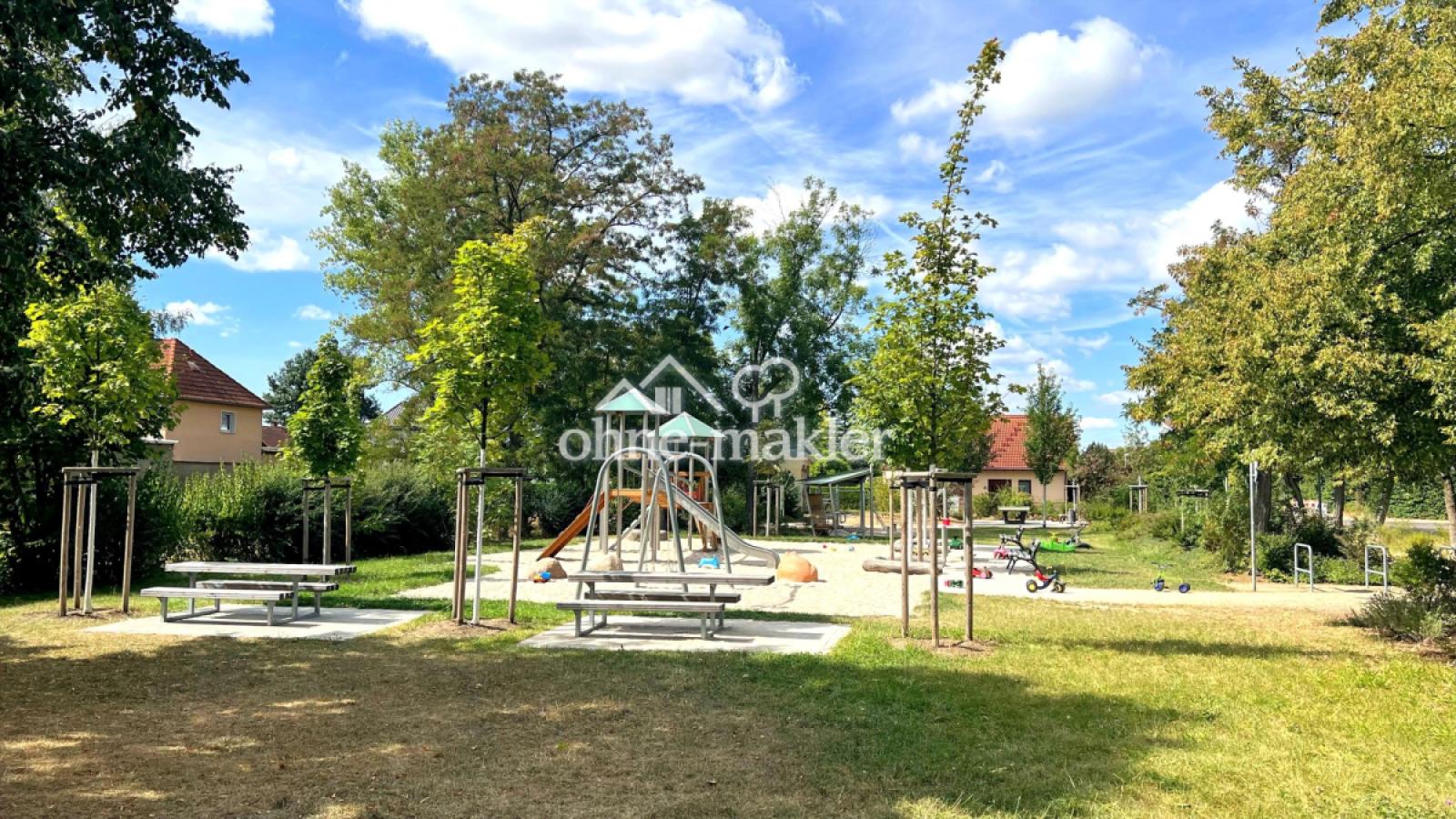 Spielplatz fußläufig in 3 Min 