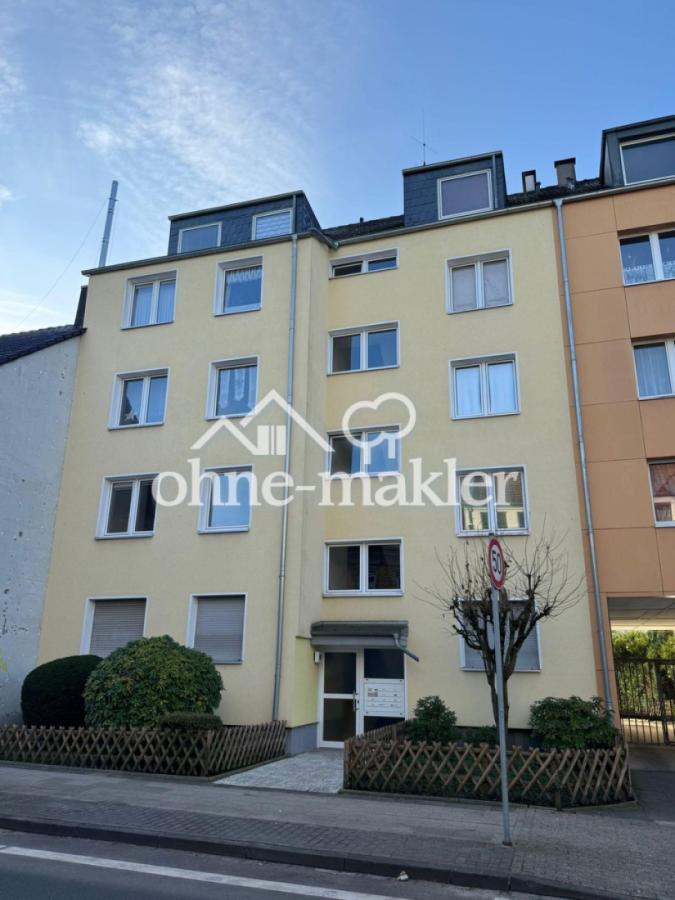 gepflegter Eingang, Hausfront