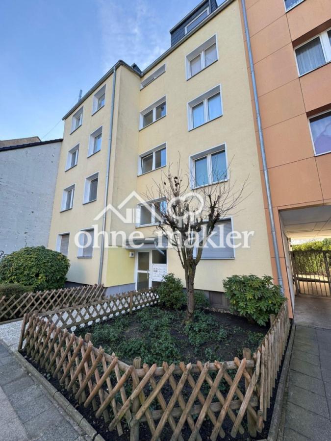 gepflegter Eingang, Hausfront