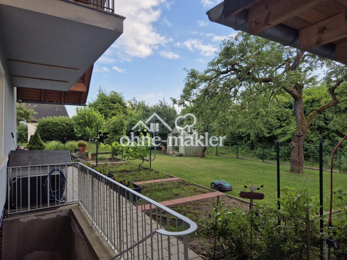 von der Kellertreppe im Garten