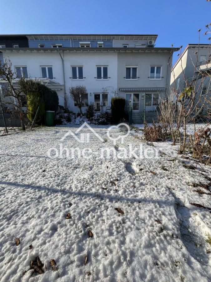 Garten - Blick auf das Haus 