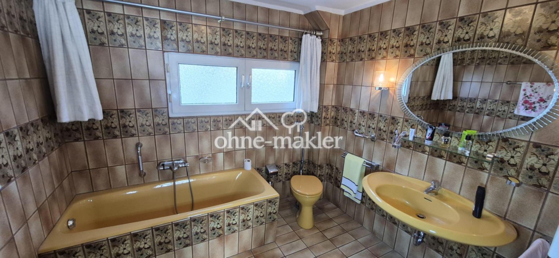 Tageslichtbadezimmer EG