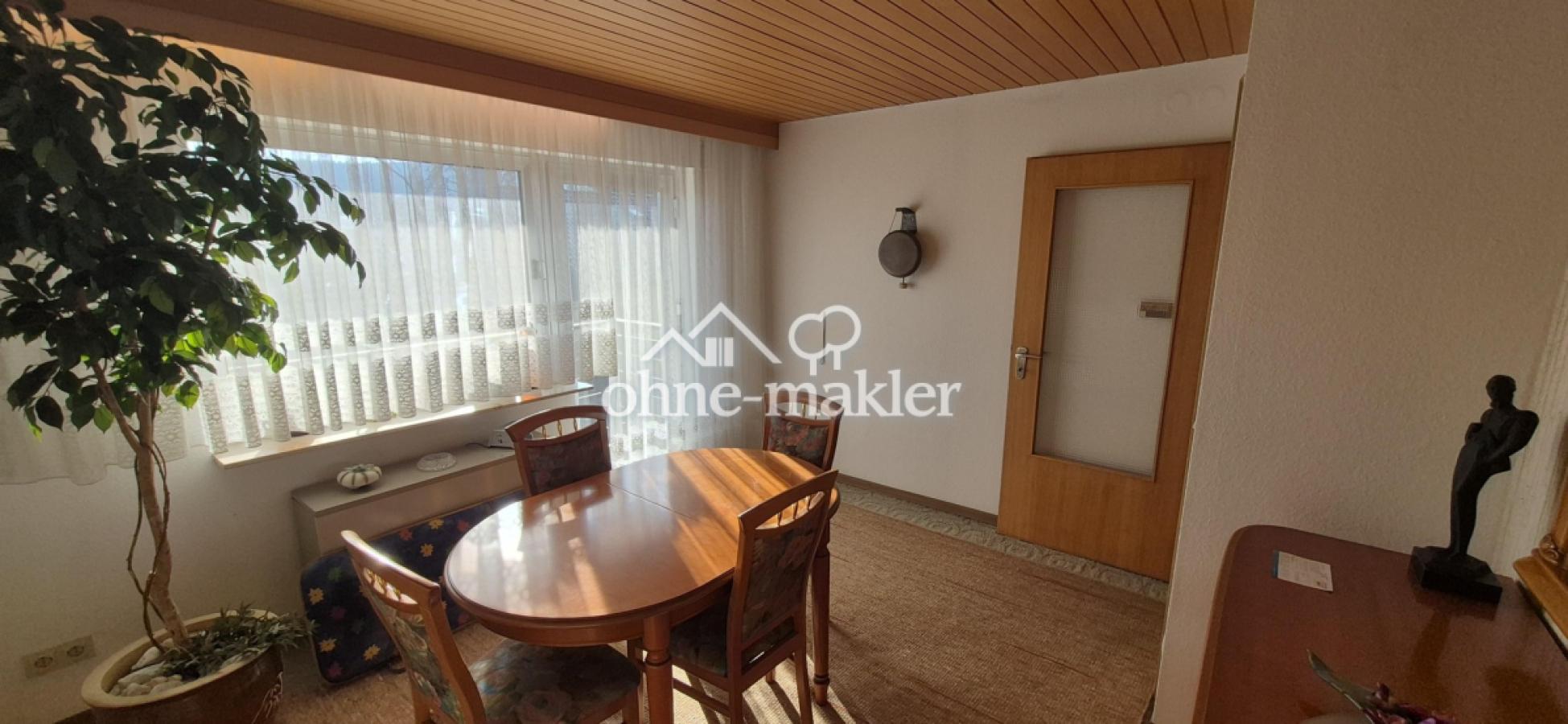 Zimmer Anbau mit Balkon