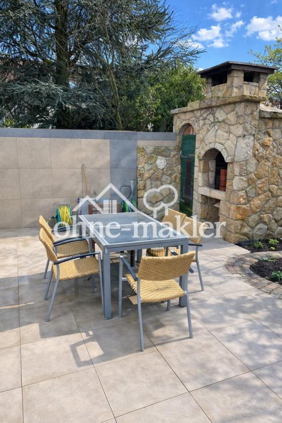 Steinofen & Räucherkammer