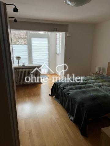 Großes Schlafzimmer