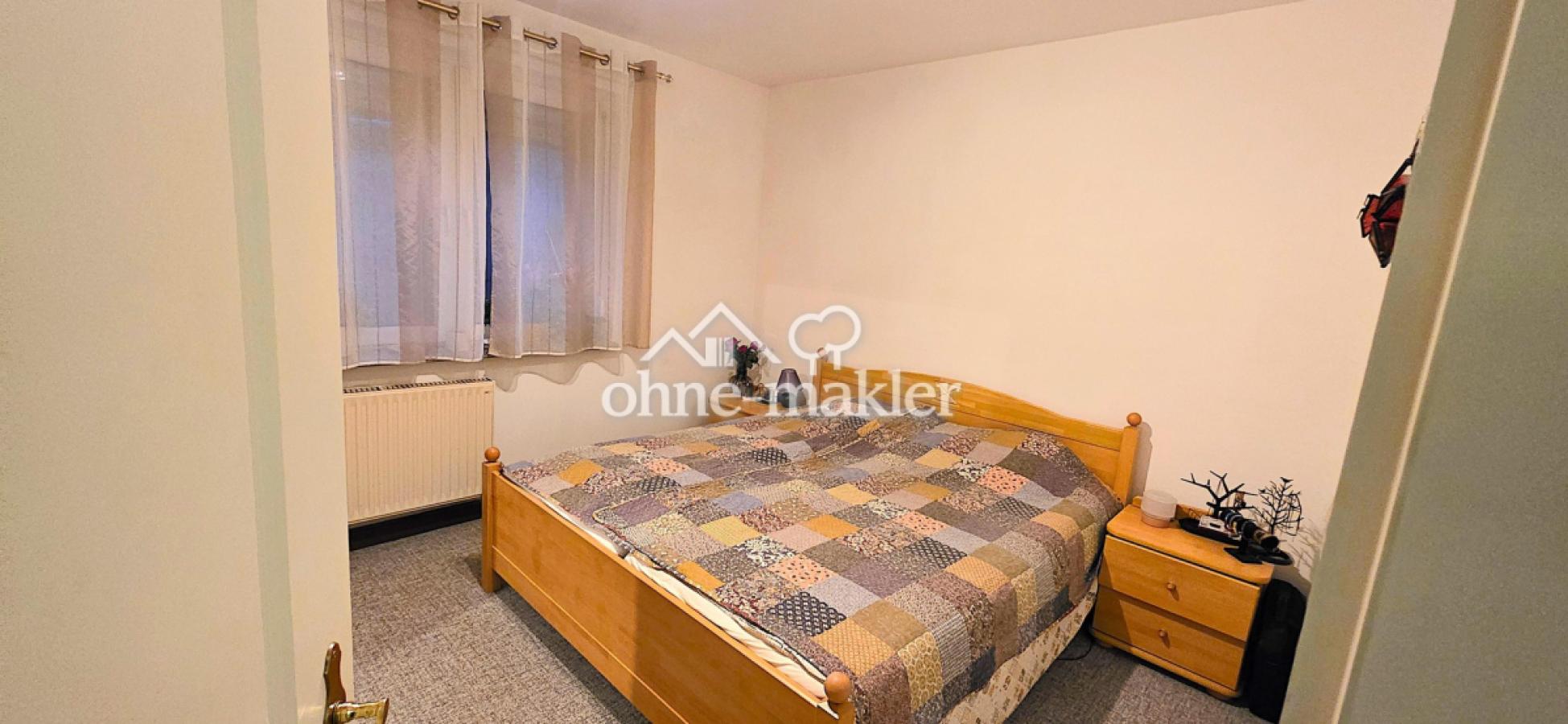 Schlafzimmer, Bild 1