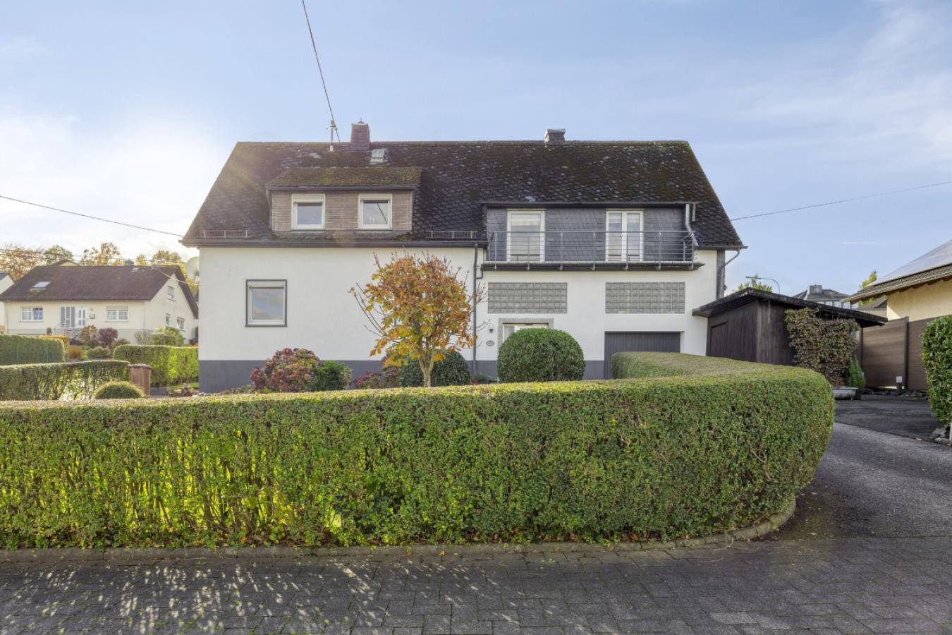 Straßenansicht vorn