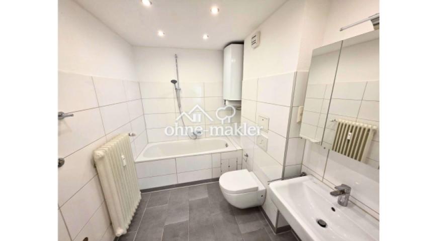 Bad: Waschmaschinenanschluss