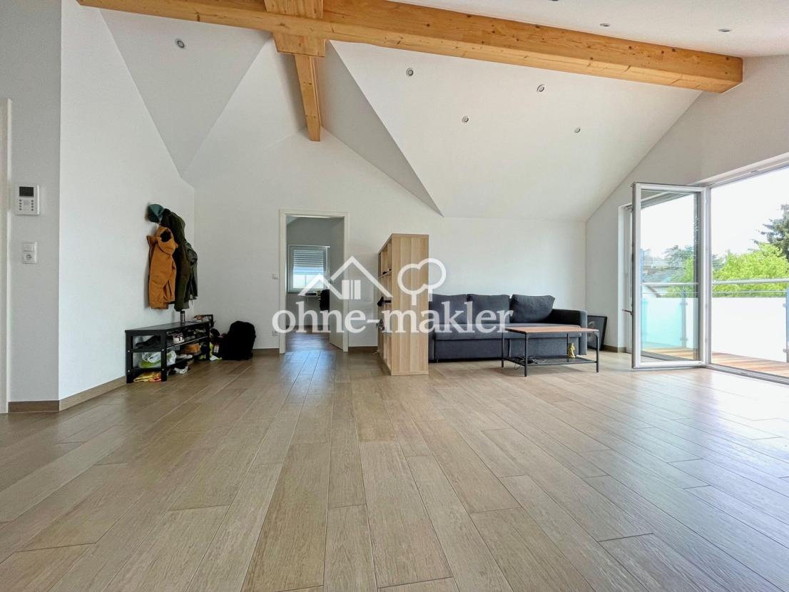 tolles Raumgefühl, hohe Decken