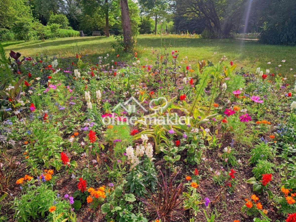 kl. Park fußläufig in 3 Min.