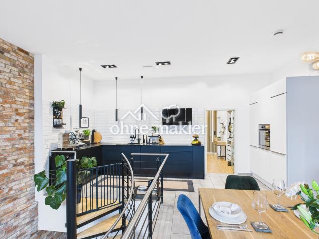 Küche - / Essbereich (1.OG)