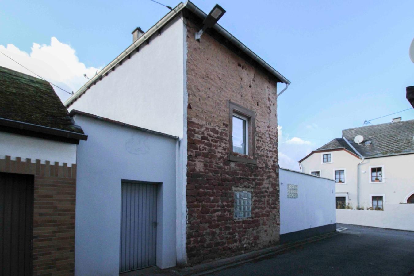 Außenansicht Seiteneingang