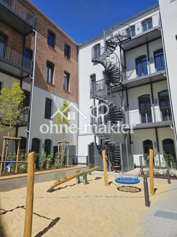 Innenhof mit Spielplatz