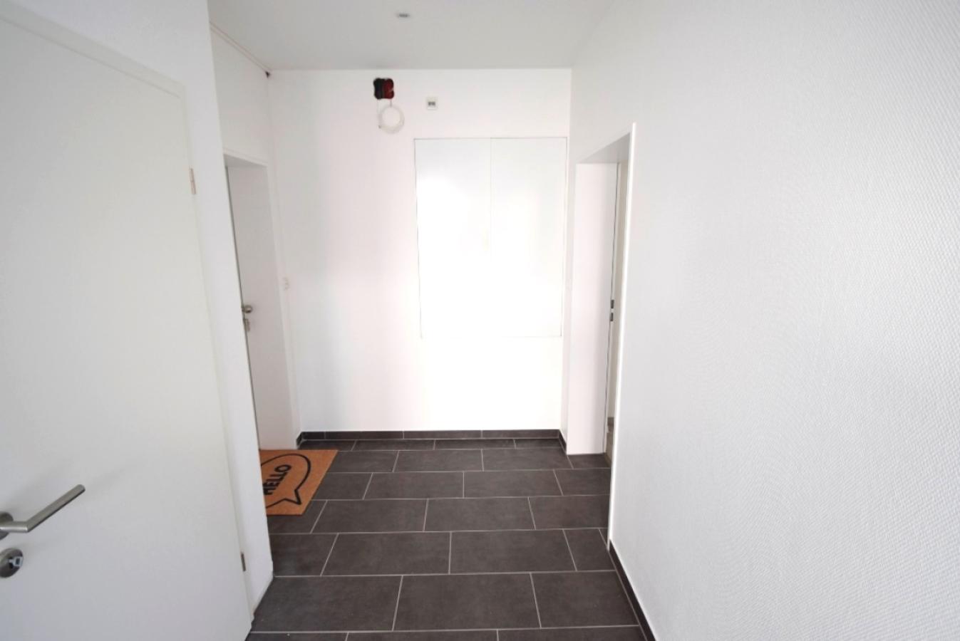 Flur zu Ihrer neuen Wohnung