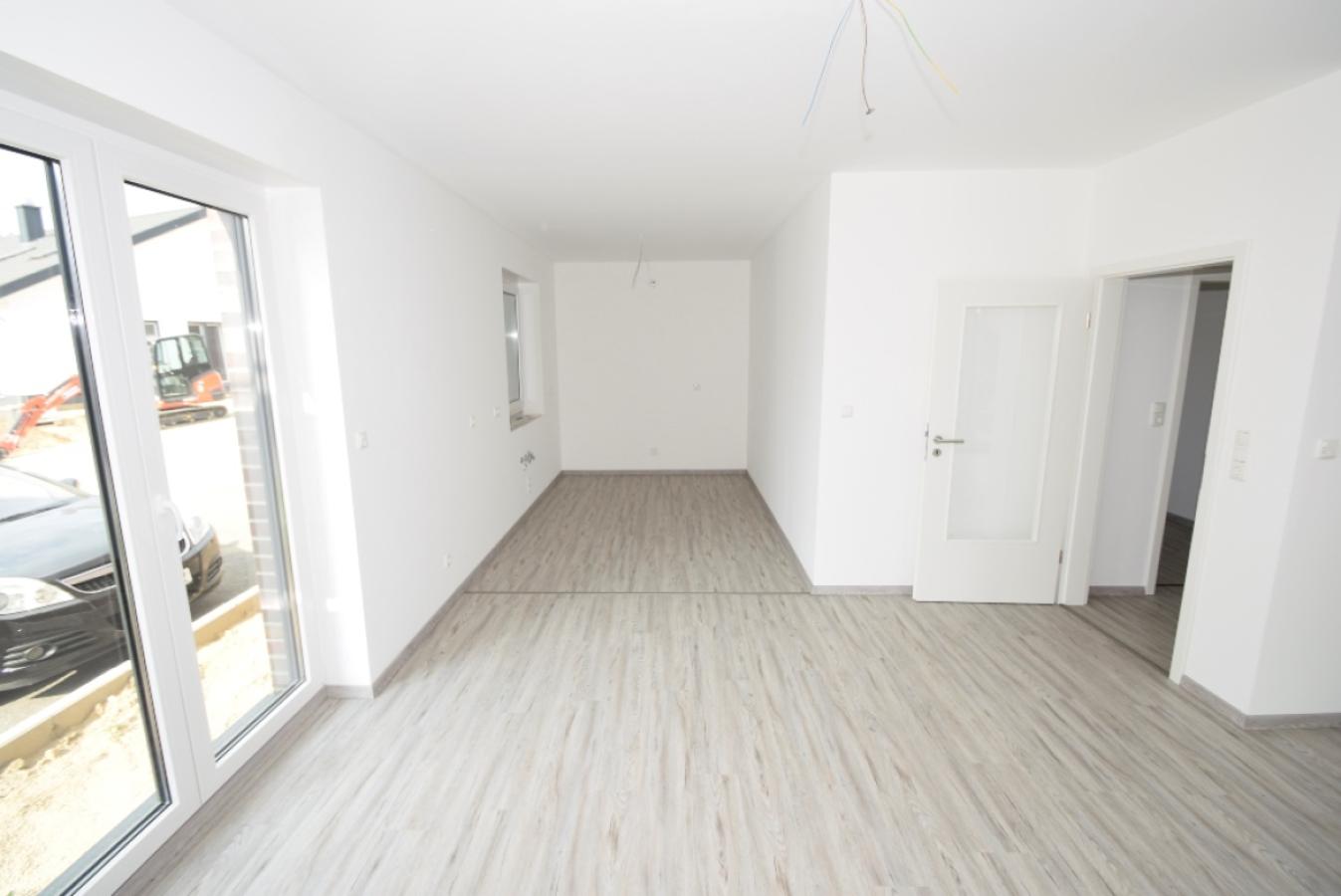 Kochbereich grenzt an das Wohnzimmer an. EBK kann erworben werden.