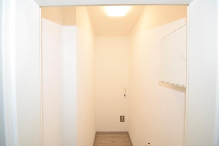 Abstellraum mit WM-Anschluss