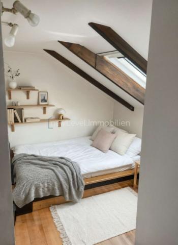 DG Schlafzimmer Ost - (KI optimiert)