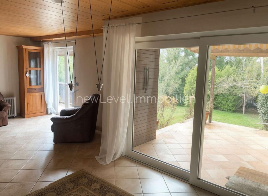 EG Wohnzimmer - (KI optimiert)