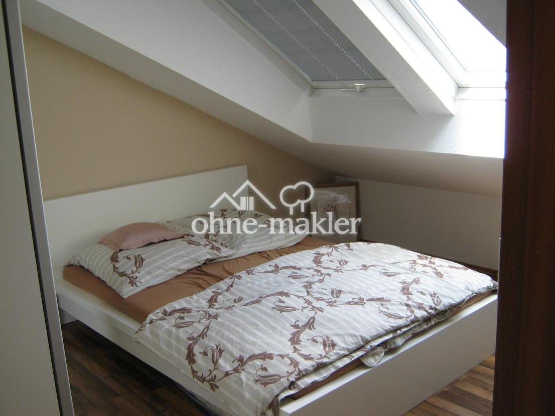 Schlafzimmer möbliert