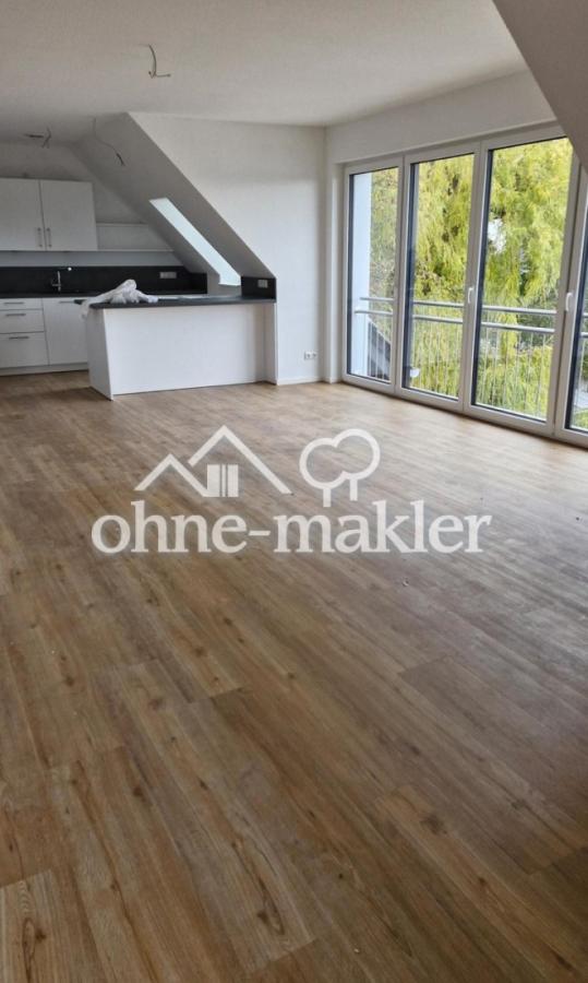 Blick Esszimmer Parkett