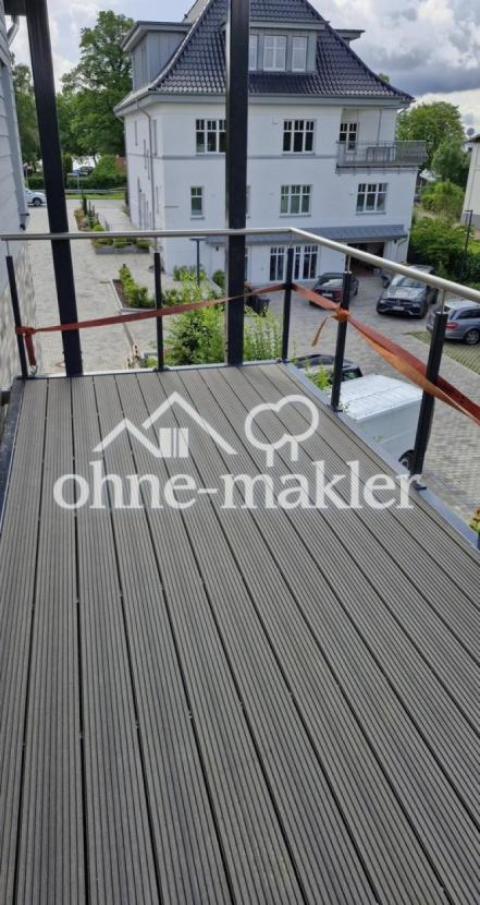 Balkon zum Nebenhaus