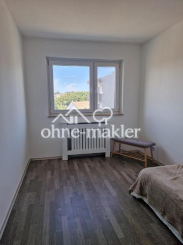 Kinderzimmer/ Arbeitszimmer