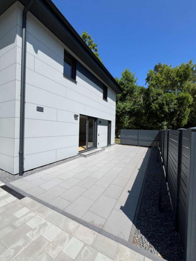 hochwertige Terrasse in West-Ausrichtung