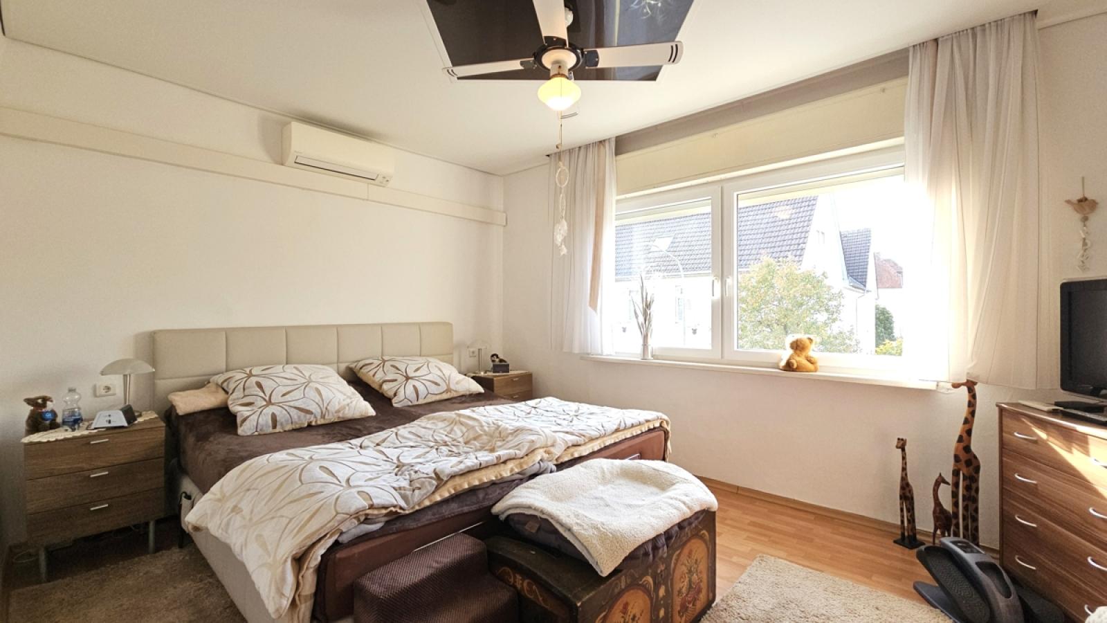 Schlafzimmer im 1. OG