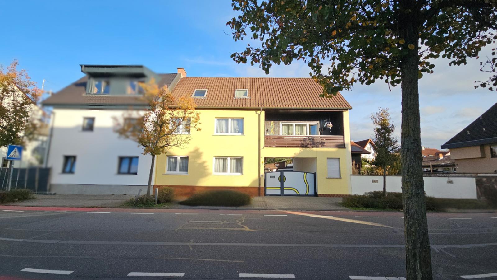 Ein- Zweifamilienhaus und zus. Bauplatz