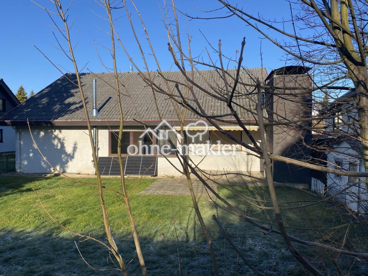 Ansicht Südseite mit Garten