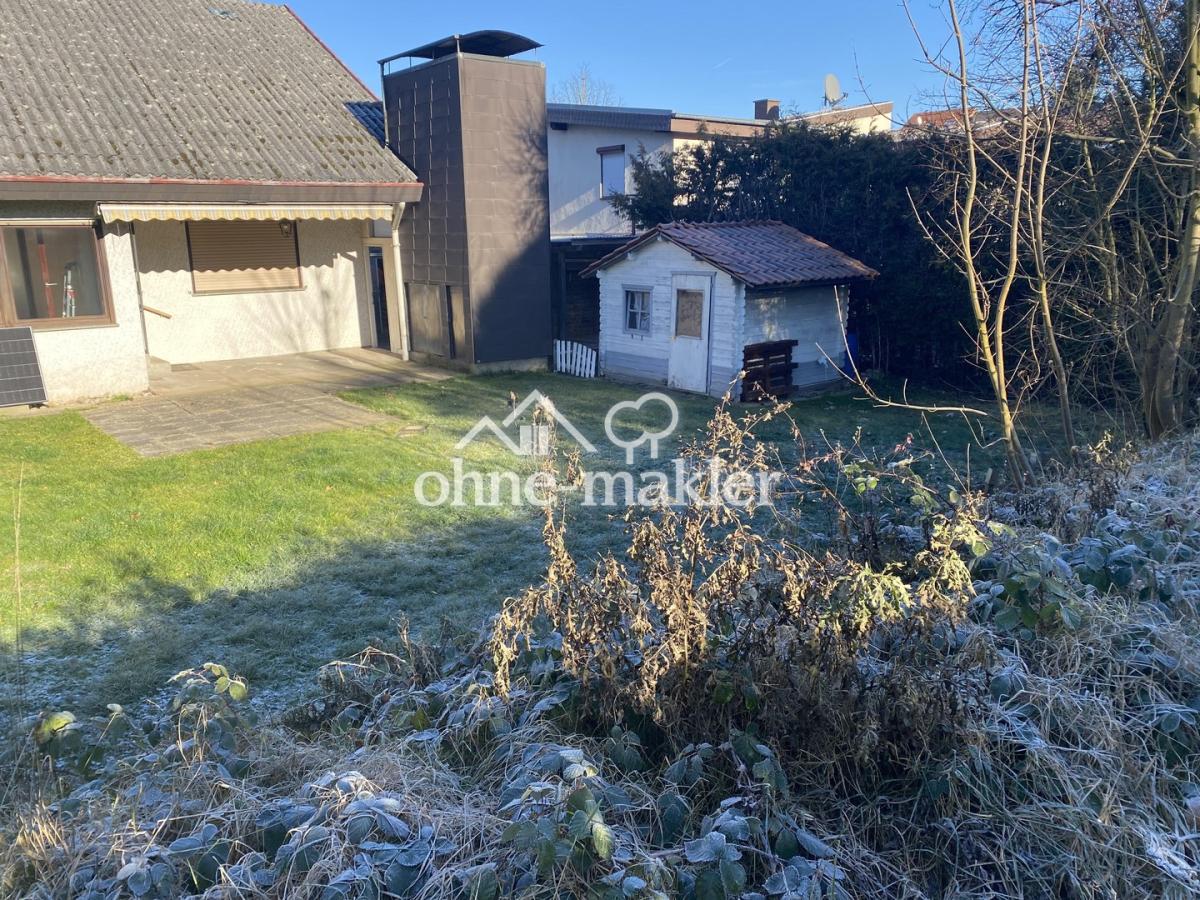 Ansicht Südseite mit Garten