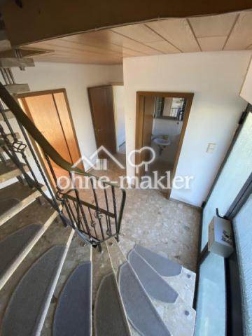 Treppenhaus in Ri. EG
